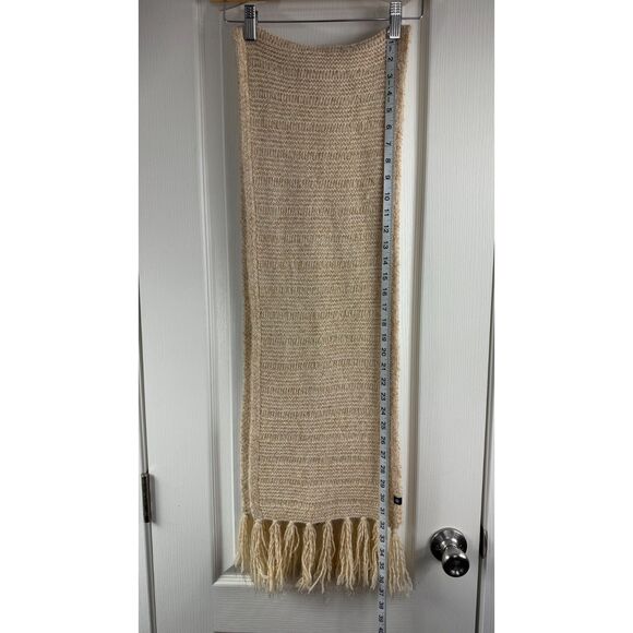 Gap Women's Cream Gold Metallic Sparkle Fringe Scarf Lambswool Blend 10 x 74 - Picture 8 of 12